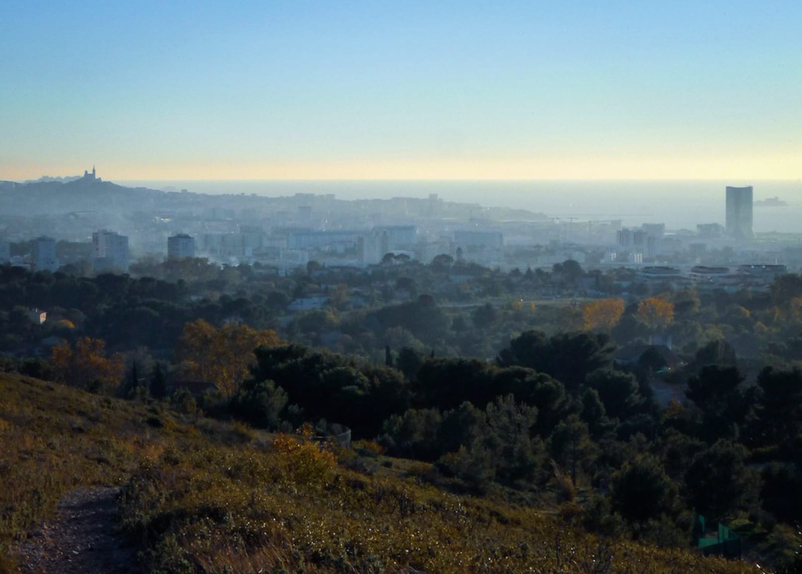 Frange ville nature Marseille vue depuis massif etoile®Hermeline Carpentier